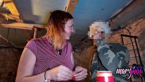 je visite la cave d un papy et je me retrouve avec une bouteille dans le cul je ...