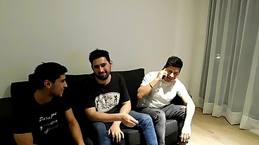 cojiendome unos vecinos, orgia con desconocidos