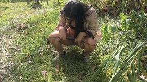 Desperate to pee outdoors without getting caught