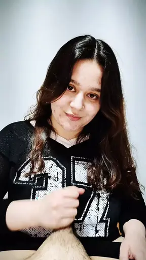 Amateur POV: Hot brunette gives handjob and blowjob to small dick