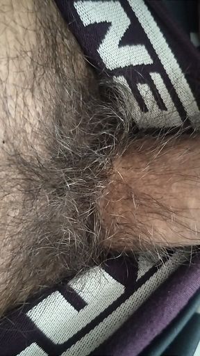 Room me muth mara hu