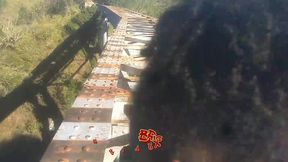 levei ela pra conhecer a ponte que o trem passava!!! a safada bombomd4 comecou chupar... os guardas chegou!!!  sem cortes