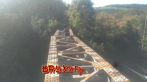 levei ela pra conhecer a ponte que o trem passava!!! a safada bombomd4 comecou chupar... os guardas chegou!!!  sem cortes