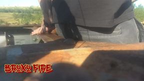 levei ela pra conhecer a ponte que o trem passava!!! a safada bombomd4 comecou chupar... os guardas chegou!!!  sem cortes