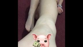 I PUT MY FEET IN UR FACE
