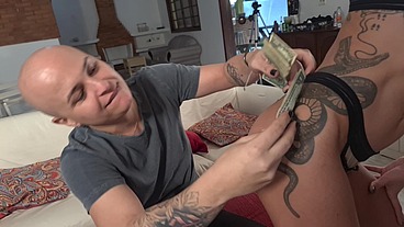 4 gostosas faz striper na tentativa de seduzir a gay que acabou mamando negao dotado
