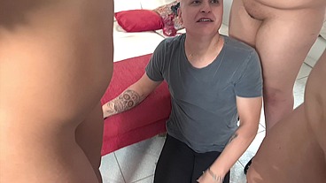 4 gostosas faz striper na tentativa de seduzir a gay que acabou mamando negao dotado