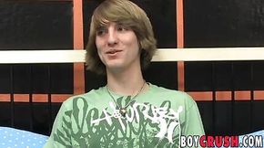 Dominic Depp loves interview before stroking a twink off
