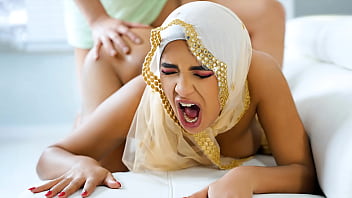 Convincing My Hijab Girlfriend for Fuck Who&#039_s Not Allowed to Have Sex Because of Her Culture - Hijablust