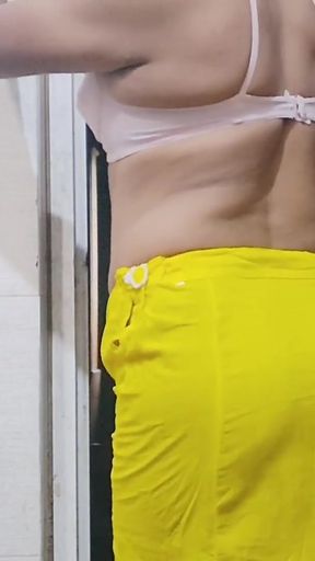 Sexy bottom crossdresser in Salwar   Clip 1