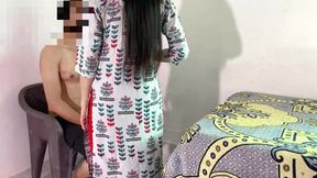 Desi wife became naked after seeing the servant&#039;s penis