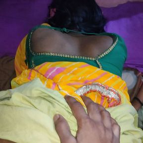 Bhabhi ki gand mari bhabhi ki bur chod liya maja aaya