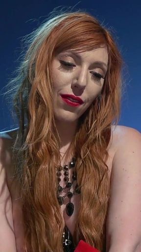 Clean Lauren's Filthy Feet Featuring Lauren Phillips
