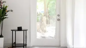 Sexy Latina gets creampied after a hot fuck session