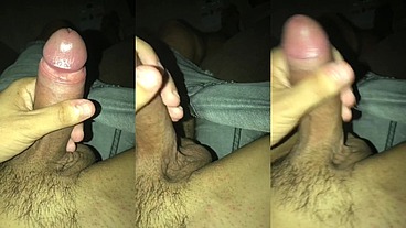Assistindo pornô e batendo punheta no tesao