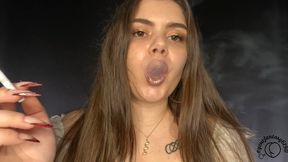 BBW Babe Smokes Cigarettes And Vapes with Golden Lipstick