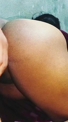 Indian Horny Bhabhi Bend Over Taking Big Cock in Doggystyle - Hindi Desi Sex with Big Cock Sucking Desi Bhabhi