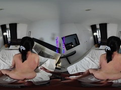 PURITYVR Hot oil massage with Lola