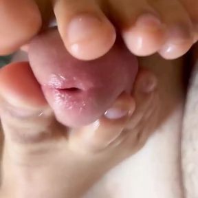 Hot Latinas first footjob