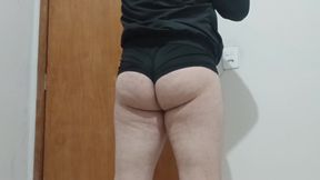 Showing My Ass in Exchange for an Iphone