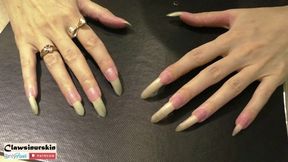 Tapping, scratching, polishing in red and admire my claws
