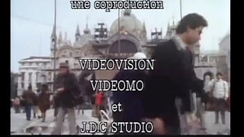 Minuta de Filme Vintage de 1986 com v&aacute_rios modelos e atores sendo alguns deles Fr&eacute_d&eacute_ric Lemaire , Benjamin Fontenay ,Yannick Baud , Anton Pirus dentre outros ... Minuta da bel&iacute_ssima abertura do filme.