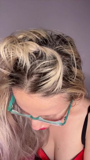 Story why I do not wear my new thick big eyeglasses.MP4