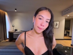 Petinyta gets her pussy fucked at Blowketing