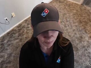 I bribed the dominos delivery angel to suck my penis