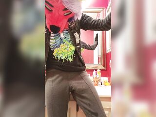 Vixen Pees and Cums in Her Leggings