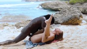 Blacked Cheating Teen Can't Resist BBC During Vacation