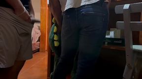 Que mejor forma de pasar el 14 de febrero que con un culo apretado y duro para penetrar y vaciar toda mi hombr&iacute_a