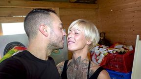 neue milf-nachbarin im gartenhaus ao gefickt