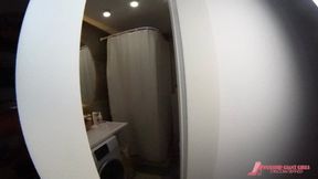 An uninvited guest in Alisa's palm - HD