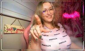 Mommy’s Anal Playtime 🧸