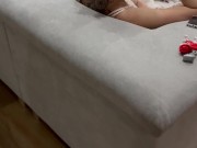Il s installe devant la tv et j avais envie de sperme