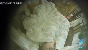 5-30流出酒店稀有台偷拍骚浪眼镜学妹各种装扮自拍性爱录像后入蜜桃臀猛插狂暴野蛮输出