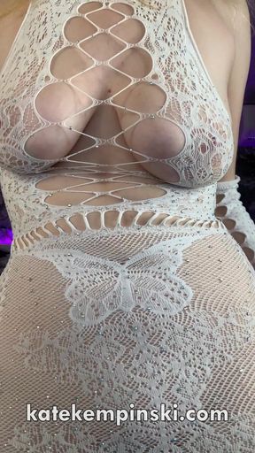 Best OnlyFans Creator Almost Caught By Her Aunt Leaked Tease