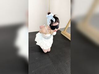 Cute Hotty G-gate Training