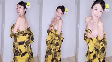 MILF’s Enchanting Figure in HD Onsen Solo Ecstasy