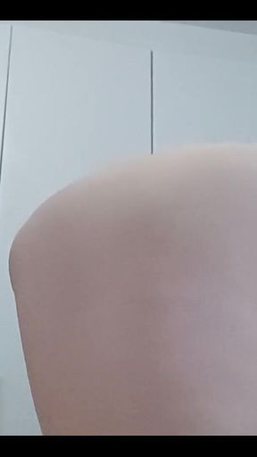 A Lil Bit of a Teasing Hoe