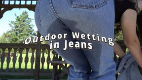 Outdoor Wetting in Jeans