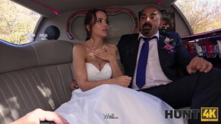 Συλλογή μεγαλοστήθων πόρνων που παίρνουν τεράστια πούτσες στον κώλο
