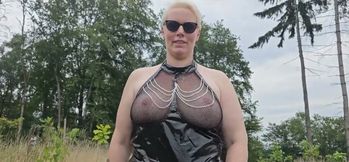 I Want to Have Fun Outdoors Again as if I Were Out on the Lawn Having Sex with My Vibrator in the Woods