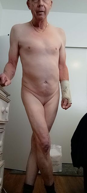 I'm So Glad I Don't Have A Big Dick. I Like My Clitty