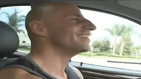 Horny MILF Lisa Lennox proves too much for stud