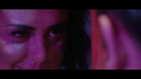 cuspe e saliva em uma cena lesbica hardcore - fever films (agatha ludovino e jordanna fox)