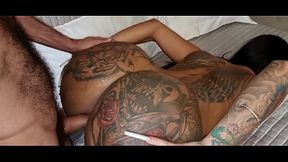 Sair pelas ruas procurando um macho pra me comer, achei um e trouxe ele pra minha casa pra encher meu cu de leitinho