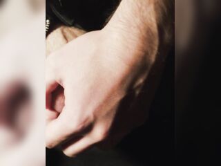 Leker lite med kuken