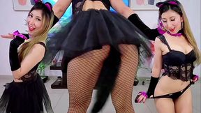 Landlord I don&rsquo_t have money, Fuck my Kitty Pussy as a payment please!